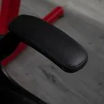 Ergonomisk Gamingstol med Gungfunktion, Bekväm Kontorsstol i Konstläder, Höj- och Sänkbar Sits för Spel och Arbete, Svart