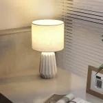 Bordslampa Klassisk Vit Linnetyg och Keramik för Sovrum och Vardagsrum Sänglampa med Strömbrytare på Sladden Elegant Inredning 39 cm