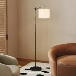 Golvlampa med Justerbara Ljusalternativ, Fotkontakt och Fjärrkontroll i Metall, Svart