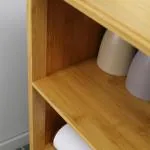 Badrumsskåp i Bambu med Lamelldörrar, Fristående Underskåp med Tippskydd, Praktisk Förvaring i Lantlig Stil, Natur